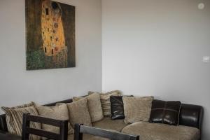 A seating area at Апарт Пееви