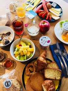 
Opcje śniadaniowe w obiekcie Hôtel ORIGAMI
