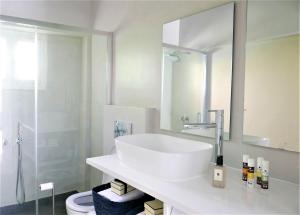 A bathroom at 30villa Rd
