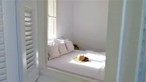 A bed or beds in a room at 30villa Rd