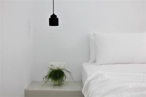 A bed or beds in a room at 30villa Rd