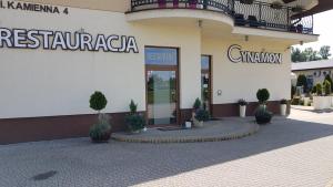 Budynek, w którym mieści się hotel