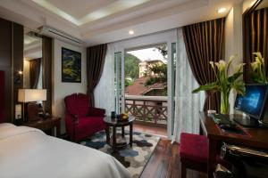 TV a/nebo společenská místnost v ubytování Sapa Horizon Hotel