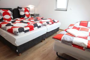 Ein Bett oder Betten in einem Zimmer der Unterkunft Schwaben Apartment
