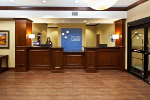 Vstupní hala nebo recepce v ubytování Holiday Inn Express & Suites Sioux Falls Southwest by IHG + 32 fotografií