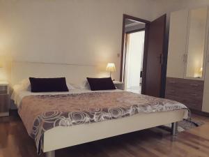 Postel nebo postele na pokoji v ubytování Apartment Toni Privlačka 32