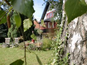 Ein Garten an der Unterkunft Auf "Kleine Wiesen"