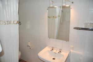 Bathroom sa Hostal Residencia Castilla