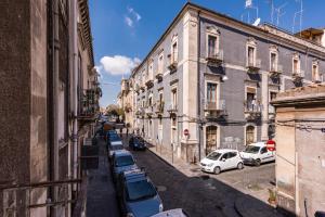The surrounding neighborhood or a neighborhood close to a vendégházakat