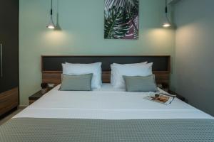 A bed or beds in a room at Mediterranean Luxury Apartment