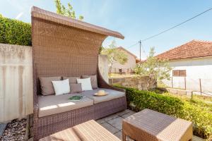 Vonkajšia záhrada v ubytovaní Apartmani Gelo