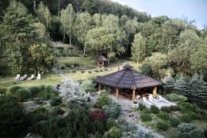 Vonkajšia záhrada v ubytovaní Villa Elise Park Pension