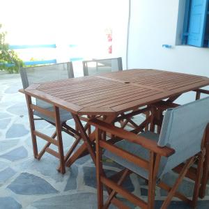Uma varanda ou terraço em Chaniotis Studios