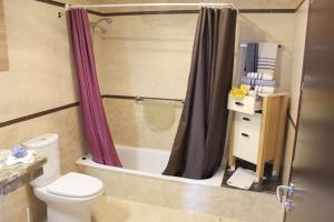 A bathroom at Dream Cuesta
