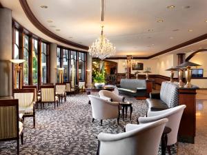 Posezení v ubytování Hotel Grand Pacific