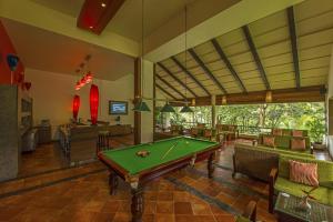 Билярдна маса в The Windflower Resort & Spa, Coorg