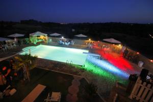 The swimming pool at or close to B&B Le Colline Country House