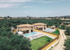 Bazén v ubytování Villa Anastasia nebo v jeho okolí