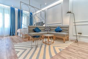 Część wypoczynkowa w obiekcie Livemalaga Centro Suites