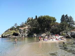 ジャルディーニ・ナクソスにあるcasa vacanza porta naxos giardini sicilia taorminaのギャラリーの写真