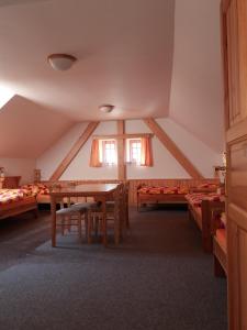 Fotografie z fotogalerie ubytování Chalupa Laziště v Posázaví v destinaci Pertoltice