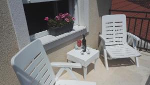 Balkón nebo terasa v ubytování Apartmani Ljubica