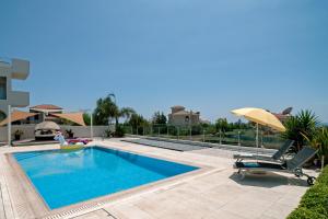 Gallery image of Villa Verdi: Luxury villa with private pool in Peyia +37 photos