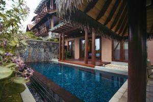 Bazén v ubytování Anantaya Resort and Spa Passikudah nebo v jeho okolí