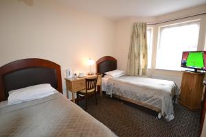Gallery image of Airport Guest House in Slough