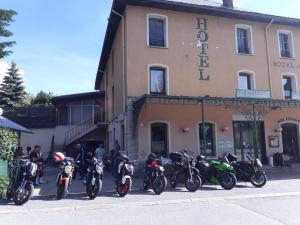 Gallery image of Hotel La Gare in LʼArgentière-la-Bessée