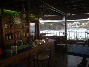 Khu vực lounge/bar tại Hotel La Baia