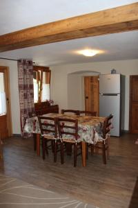 Jadalnia w apartamencie