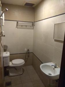 Starview Hotel的一间浴室