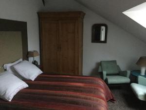 Postel nebo postele na pokoji v ubytování Clos de Royaucourt + 4 fotografie
