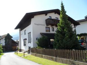 The building in which Az apartmant is located