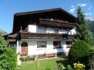 The building in which Az apartmant is located