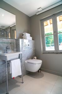 New Cottage & spa de nage Guesthouse的一间浴室