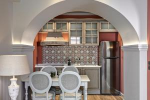 Kuchyňa alebo kuchynka v ubytovaní Estia Boutique Apartments