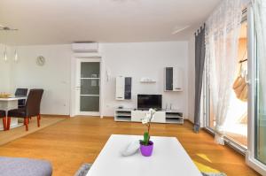 Zona d'estar a Apartments Evelin