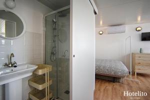 Ванная комната в Hotelito Boutique Badalona. +36 фотографий