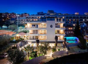 Bazén v ubytovaní Boban Luxury Suites alebo v jeho blízkosti