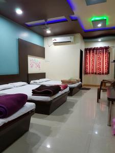 Gallery image of Hotel Shri Radhe Krishna in Godarpura