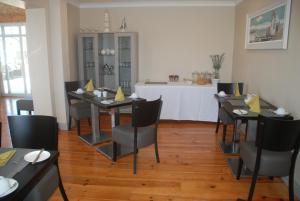 Area soggiorno di Tuskar House by the Sea
