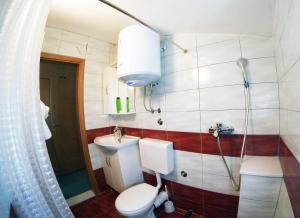 Koupelna v ubytování Motel Han + 37 fotografií