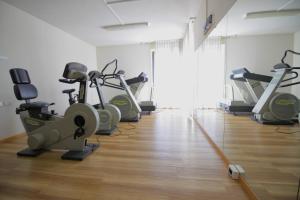 Fitness centrum a/nebo fitness zařízení v ubytování Hotel Major