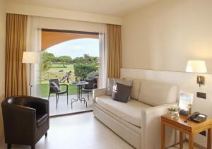 Гостиная зона в La Costa Hotel Golf & Beach Resort