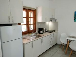 Kuchyň nebo kuchyňský kout v ubytování Aitherial Summer House + 37 fotografií