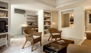 A seating area at Right under the Acropolis