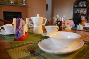 Set per la preparazione di tè e caffè presso B&B Le Piote