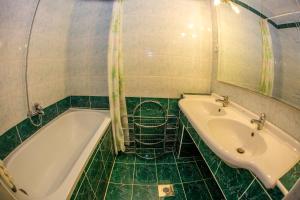 Kúpeľňa v ubytovaní Aqua Line Apartmanház